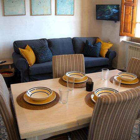 Appartamento Via Grandi - Free Gated Parking - 5 Minutes From Center Lucca Ngoại thất bức ảnh